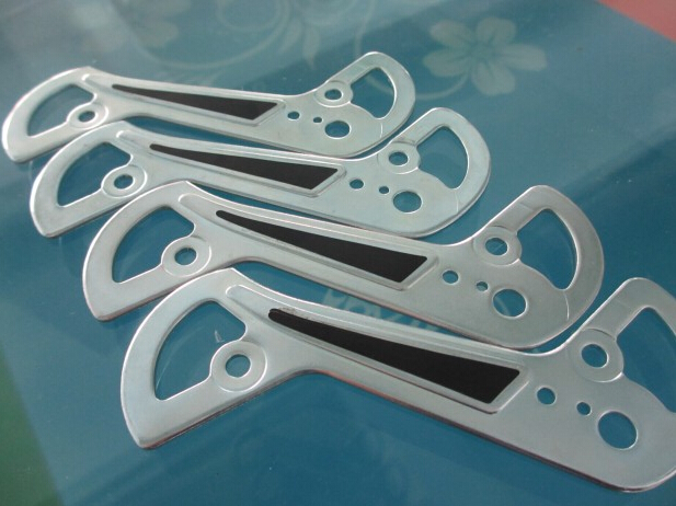 เครื่องติดฉลากถุงพลาสติกแบบกึ่งอัตโนมัติสำหรับพื้นผิวเรียบ