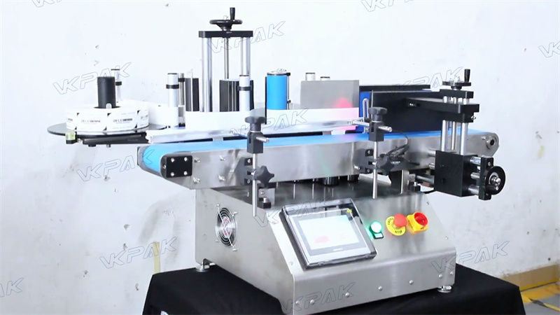 มุมมองด้านข้างโดยรวมด้านขวาของ VK-TL