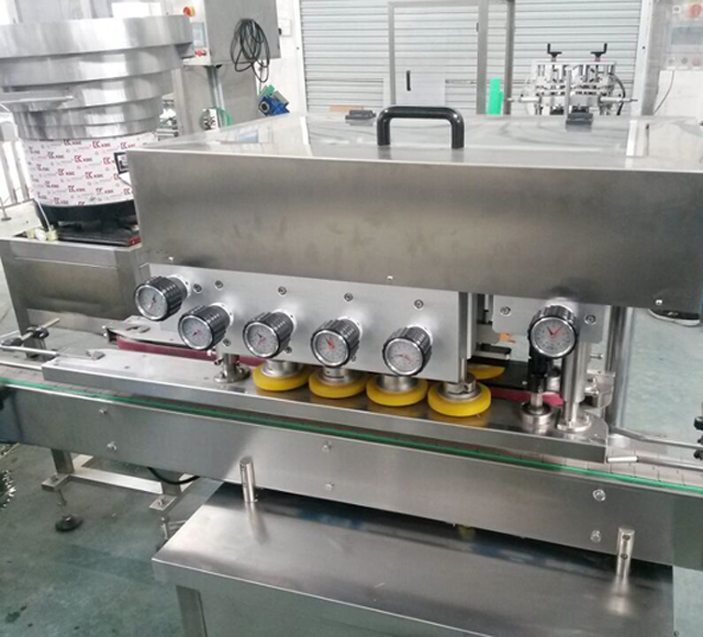 เครื่องบรรจุปิดฝา (4).jpg