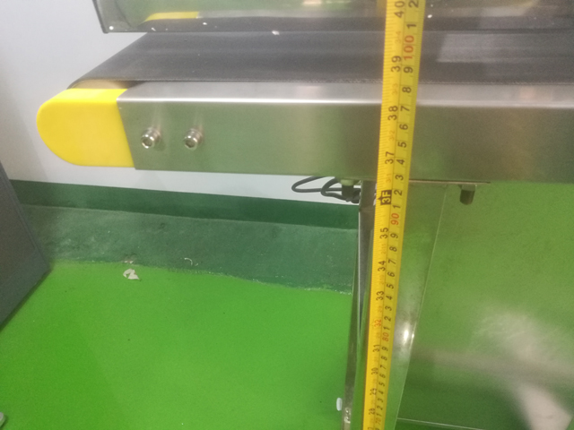 เครื่องซีลสูญญากาศอัตโนมัติ (1).jpg