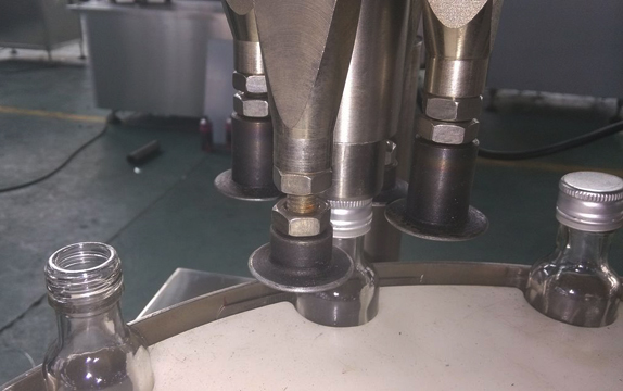 เครื่องปิดฝาขวด ropp เครื่องปิดฝาขวดพร้อมเครื่องเดียว