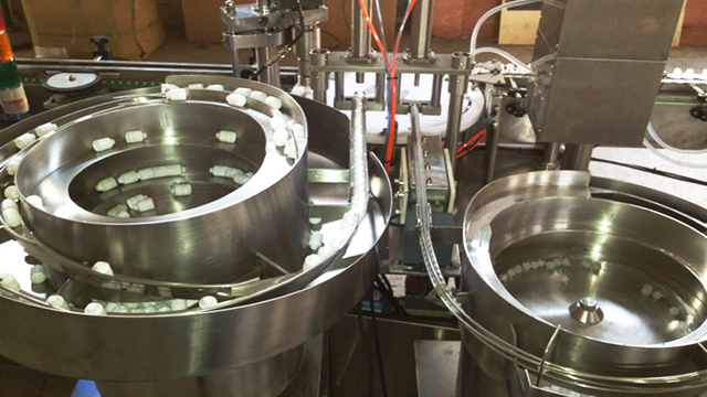 สายการบรรจุของเหลว E.jpg