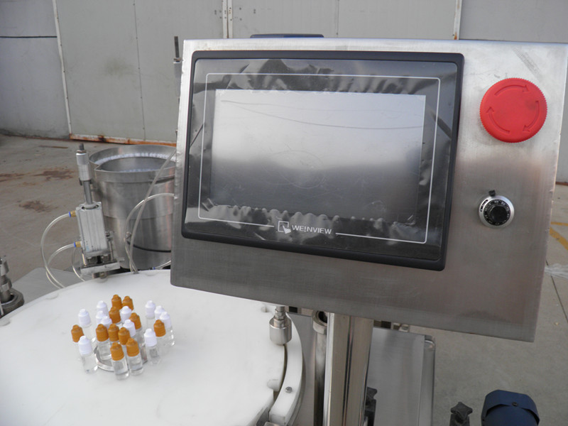 filling plugging capping labeling production line เครื่องบรรจุขวด E-liquid ปิดฉลากด้วย PLC