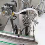 น้ำยาหยอดตาแบบปั๊มลูกสูบ เครื่องบรรจุและปิดฝาแบบโมโนบล็อก