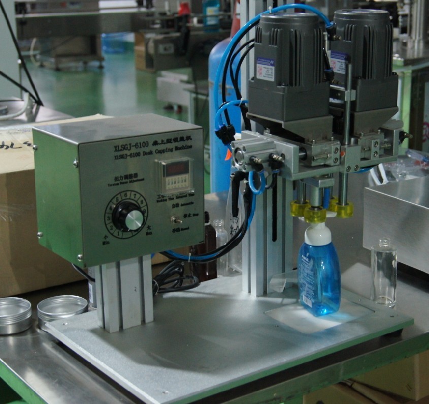 desktop screw capping machine semi automatic สายการผลิตผงซักฟอกเหลวแบบกึ่งอัตโนมัติ