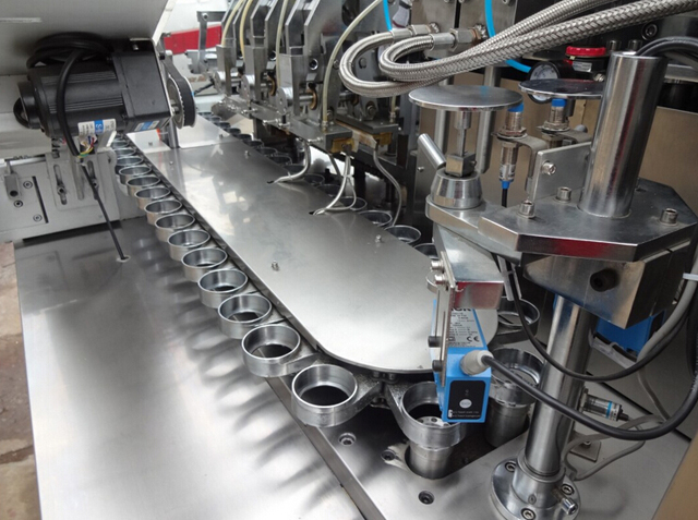 แผ่นทำงานสำหรับเครื่องซีลท่อ