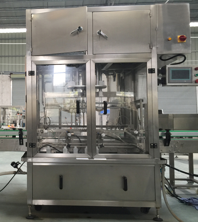 Linear filling machine with 4 filling heads เครื่องบรรจุเชิงเส้น.jpg