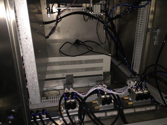 tubes filling sealing machine กล่องไฟฟ้าสำหรับบรรจุอุปกรณ์ปิดผนึกท่อ.jpg