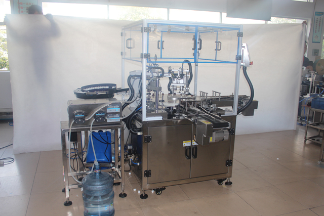 เครื่องปิดฝาฟิลเลอร์