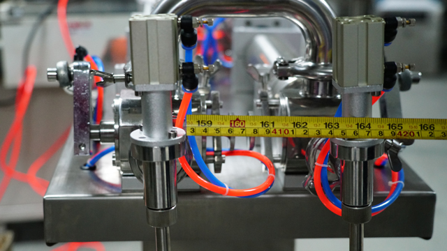 stainless steel connection part for whole filling machines เครื่องบรรจุด้วยเหล็ก SS.jpg