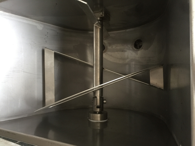 air guage for filling machines connected with air compressor มาตรวัดลมเพื่อปริมาตรการเติมที่แม่นยำ.jpg