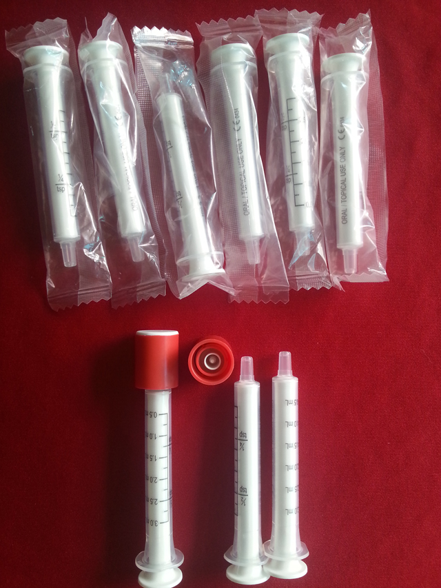 เครื่องติดฉลากแบบกึ่งอัตโนมัติหน้าจอสัมผัสสำหรับเข็มฉีดยา