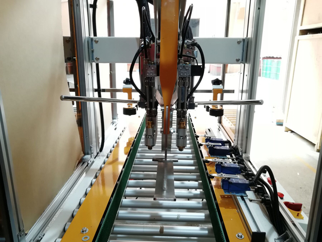 รายละเอียดการปิดผนึกกล่องกระดาษแข็ง jpg